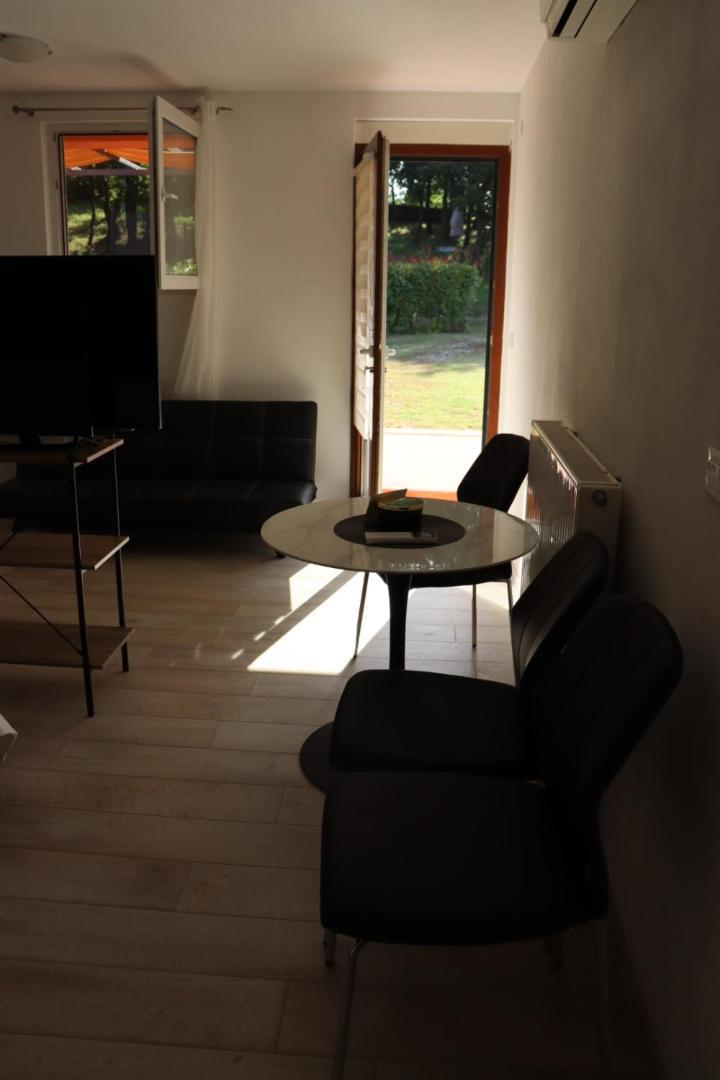 Apartments Matelici Divšići Εξωτερικό φωτογραφία