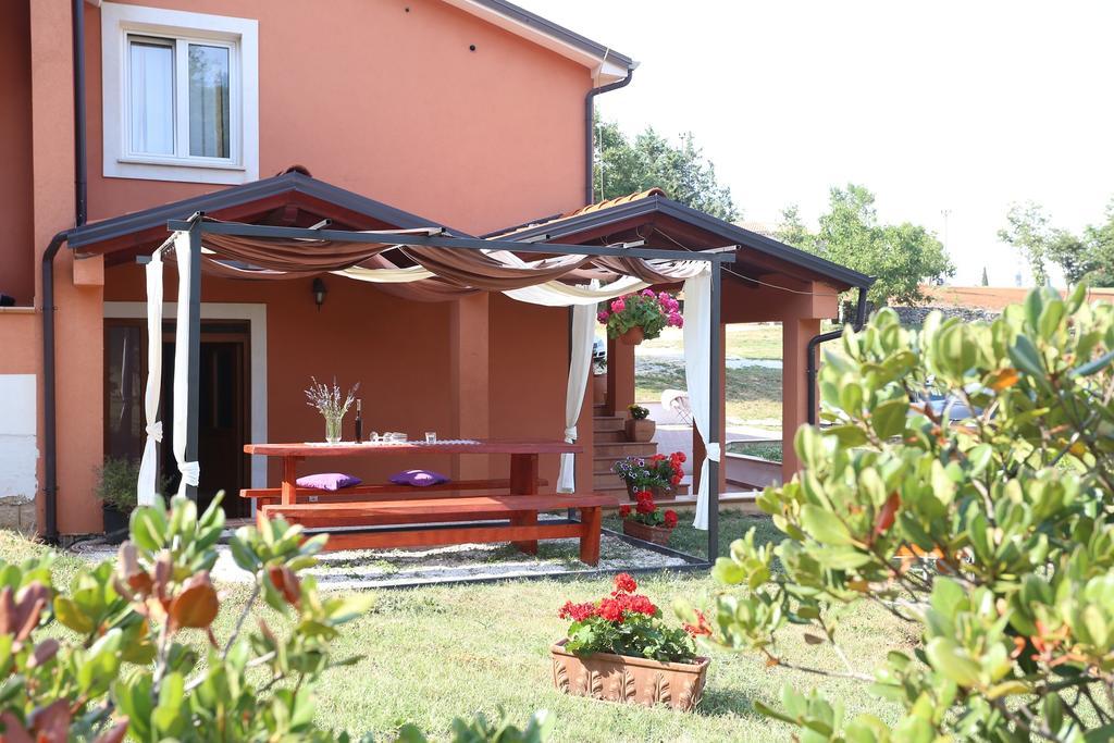 Apartments Matelici Divšići Εξωτερικό φωτογραφία